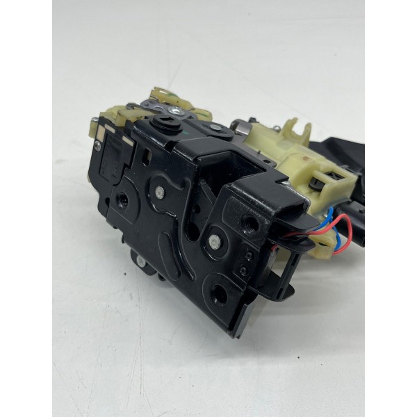 Fechadura Traseira Esquerda Vw Golf Sportline 2006 A 2012