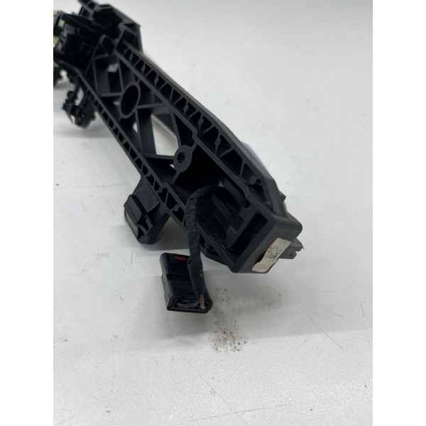 Maçaneta Externa Dianteira Esquerda Gm Tracker 2020 A 2024