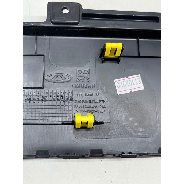 Acabamento Lateral Console Central Esquerdo Chery Tiggo 8 25