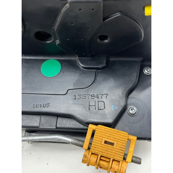 Fechadura Traseira Direita Chevrolet Onix  2012 A 2019