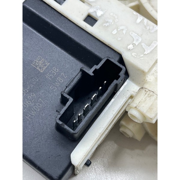 Motor Vidro Traseiro Esquerdo Renault Fluence 2.0 2014  4104