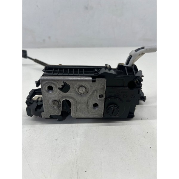 Fechadura Porta Dianteira Direita Peugeot 208 2013 A 2019