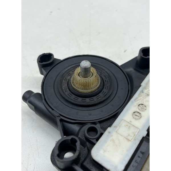 Motor Vidro Dianteiro Direito Volkswagen Polo 2011 A 2015