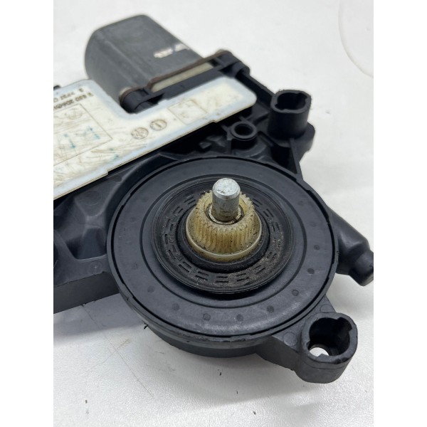 Motor Vidro Dianteiro Direito Volkswagen Polo 2011 A 2015