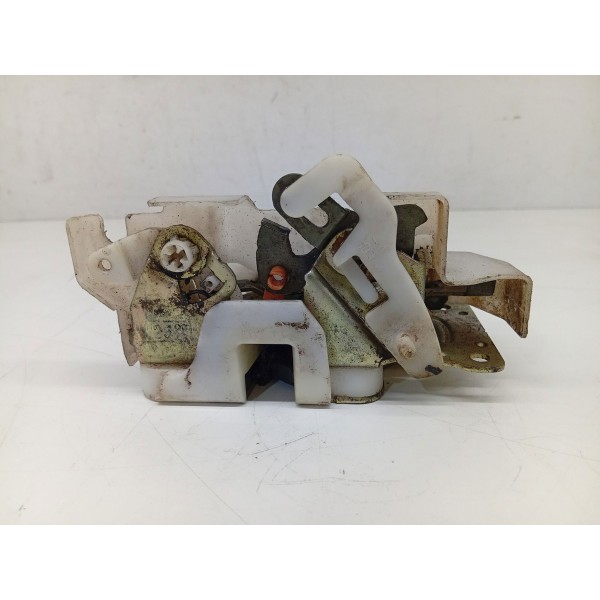 Fechadura Traseira Esquerda Mitsubishi  L200 1996 A 2011