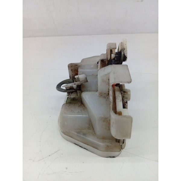 Fechadura Traseira Esquerda Mitsubishi  L200 1996 A 2011