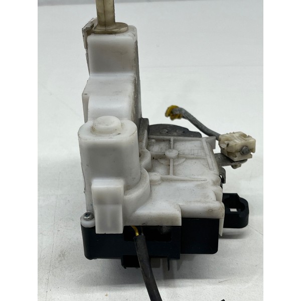 Fechadura Traseira Esquerda Fiat Grand Siena 2015 A 2017