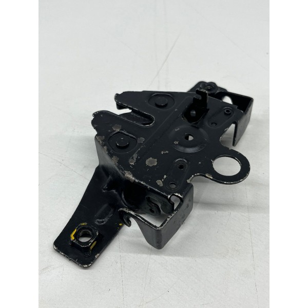 Fechadura Capô Nissan March 2011 A  2013