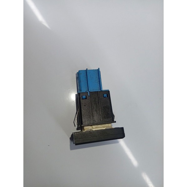 Botão Luz Da Caçamba Volkswagen Saveiro  2015 A 2017