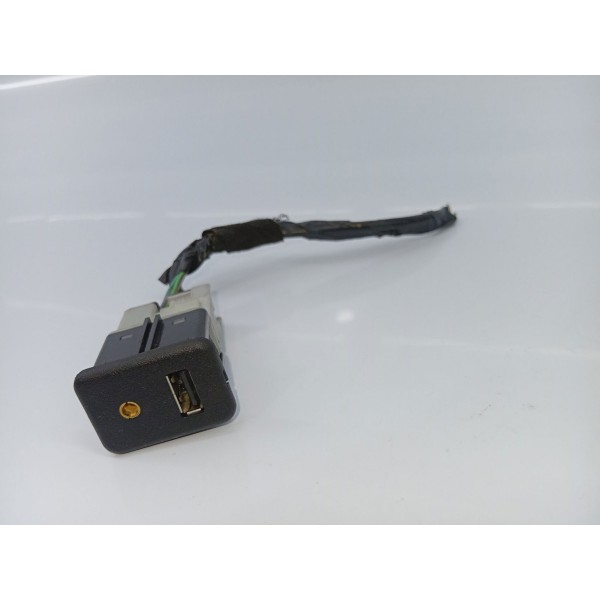 Conector Usb Auxiliar Chevrolet Cobalt 2012 A 2016