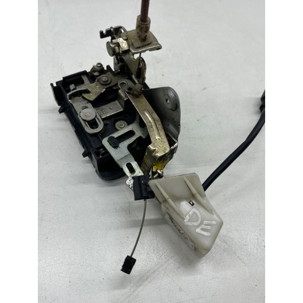 Fechadura Porta Dianteira Esquerda Vw Spacefox 2004 A 2010