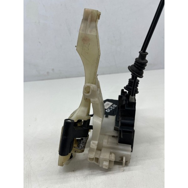 Fechadura Porta Dianteira Esquerda Hyundai I30 2008 A 2012