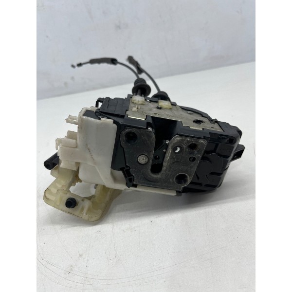 Fechadura Porta Dianteira Esquerda Hyundai I30 2008 A 2012