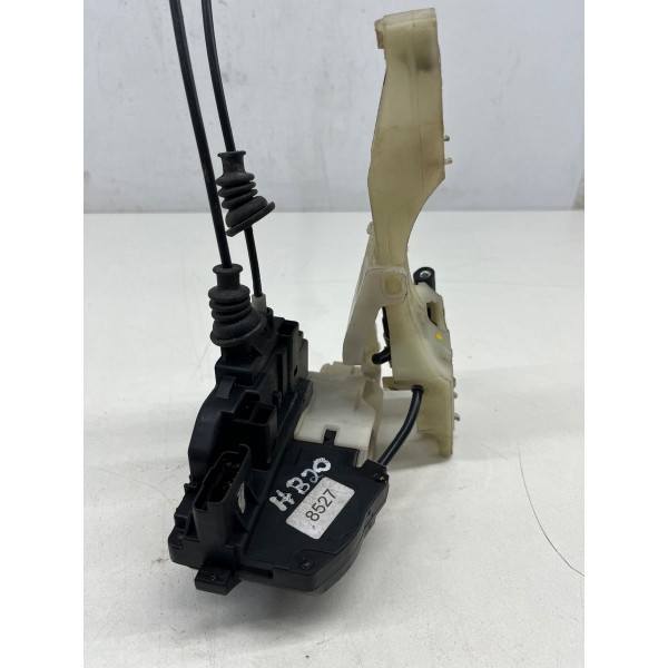 Fechadura Porta Dianteira Esquerda Hyundai I30 2008 A 2012