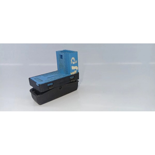 Interruptor Trava Destrava Porta Volkswagen Up 2014 A 2017