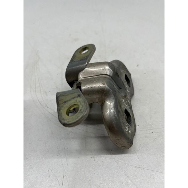 Dobradiça P. Dianteira Esquerda Chevrolet Prisma 2015 A 2018