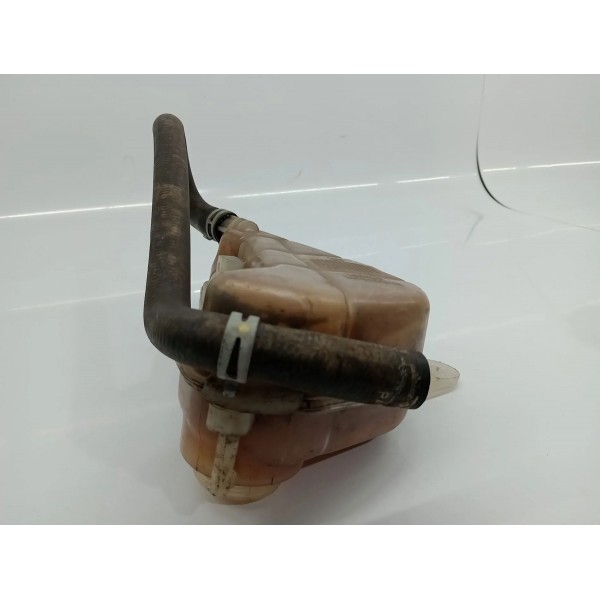 Reservatório De Água Chevrolet Onix 1.4 2014 A 2018 95048411