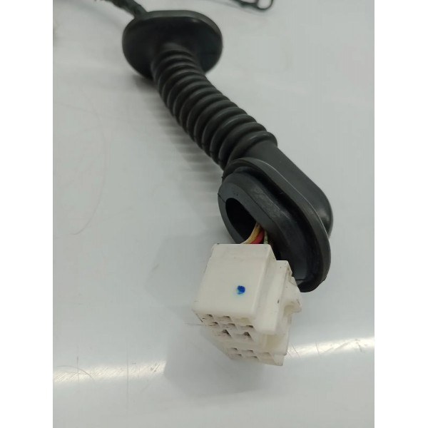 Chicote Tampa Traseira Mitsubishi Asx 2014 A 2015