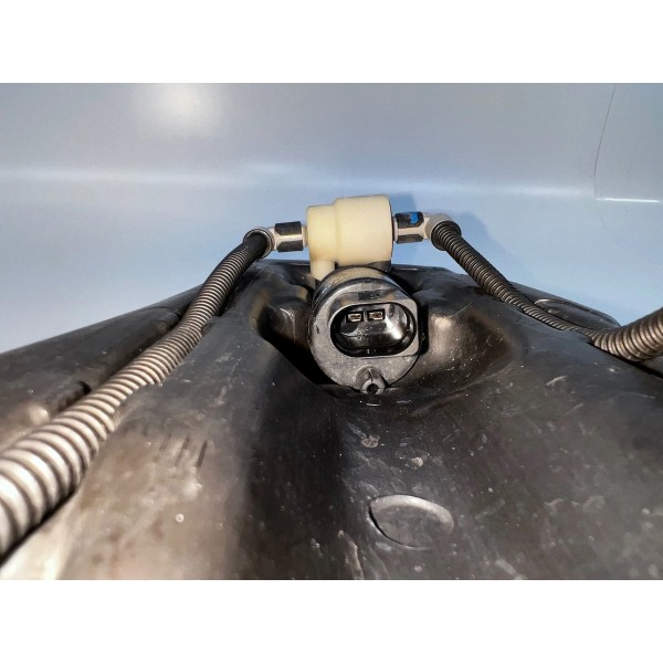 Reservatório De Água Do Parabrisa Chevrolet Spin 2013 A 2021