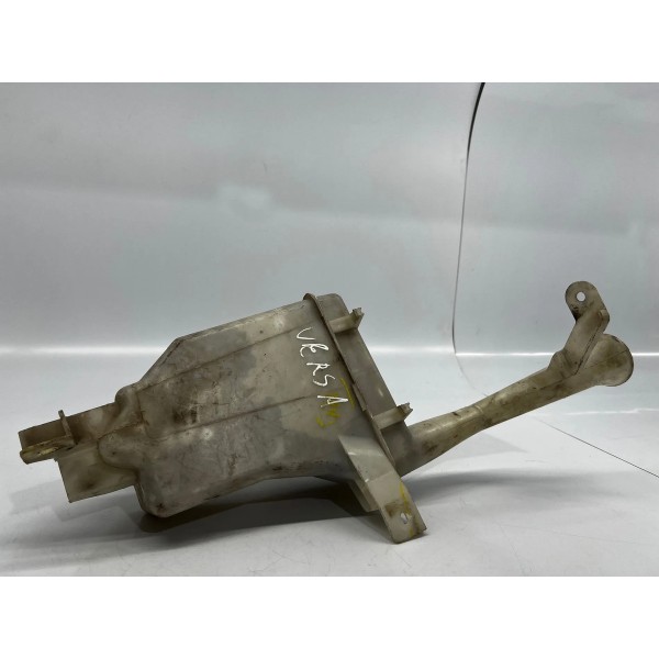 Reservatório Água Parabrisa Nissan March  2011 A 2020