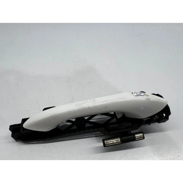 Maçaneta Traseira Direita Chevrolet Tracker 2020 A 2023