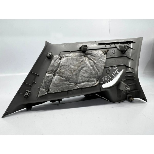 Acabamento Suporte Bagagito Chevrolet Tracker 2013 A 2017