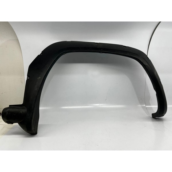 Moldura Paralama Direito  Fiat Strada 2012 A 2016