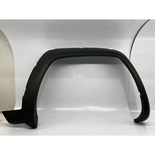 Moldura Paralama Dianteira Direita Fiat Strada 2011 A 2015