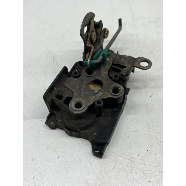 Fechadura Manual Dianteira Dir.  Chevrolet S10 1996 A 2011
