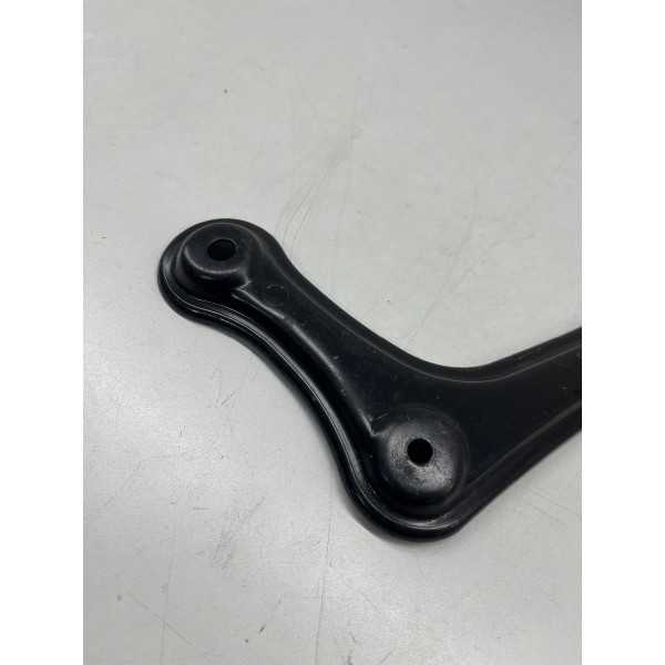 Suporte Eixo Traseiro Lado Direito Toyota Etios 2013