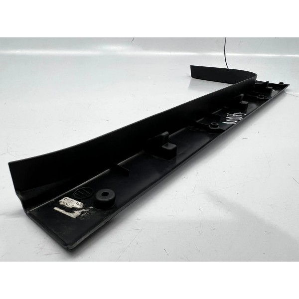 Soleira Porta Fiat Strada 2021 A 2024