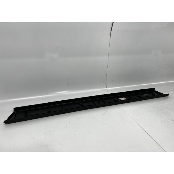 Acabamento Interno Vidro Tras Chevrolet Montana 2011 A 2018 Preto