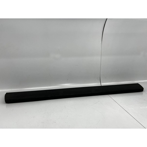 Acabamento Interno Vidro Tras Chevrolet Montana 2011 A 2018 Preto