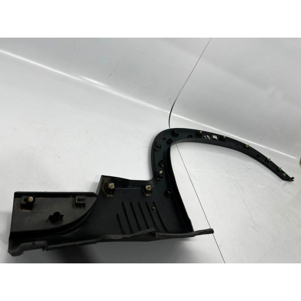 Moldura Paralama Traseiro Esquerdo Fiat Toro 2016 A 2020