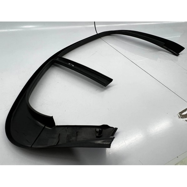 Moldura Interna Traseira Direita  Mercedes-benz C180 2016