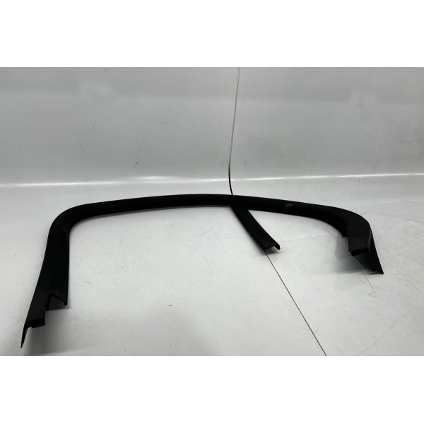 Moldura Interna Traseira Direita  Mercedes-benz C180 2016