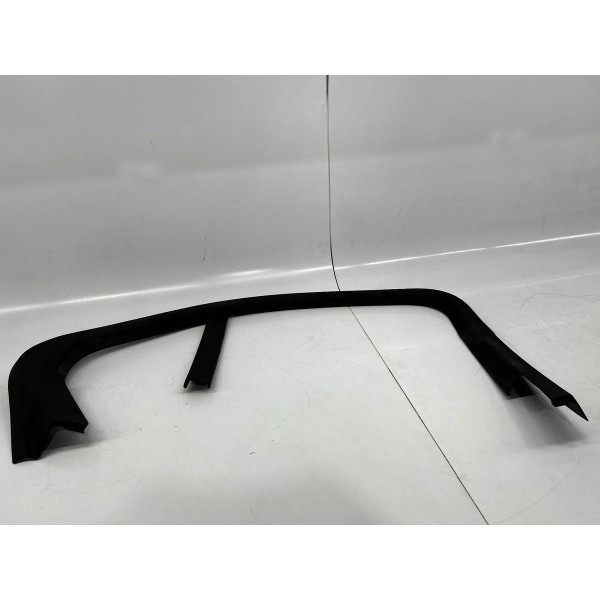 Guarnição P. Traseira Esquerda Mercedes-ben C180 2015 A 2018