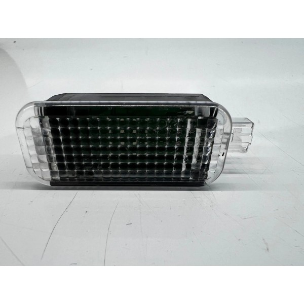 Luz Cortesia Interior Do Porta Luvas Audi Q5 2011