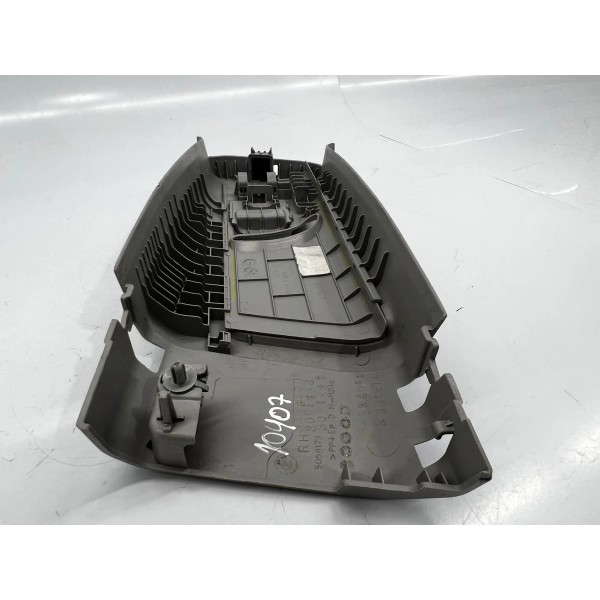 Acabamento Direito Chevrolet Tracker 2017 A 2019