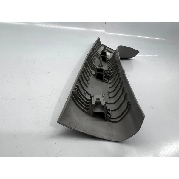 Acabamento Coluna Direita Parabrisa Chevrolet Tracker 2013