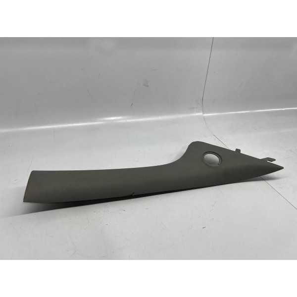 Acabamento Coluna Direita Parabrisa Chevrolet Tracker 2013