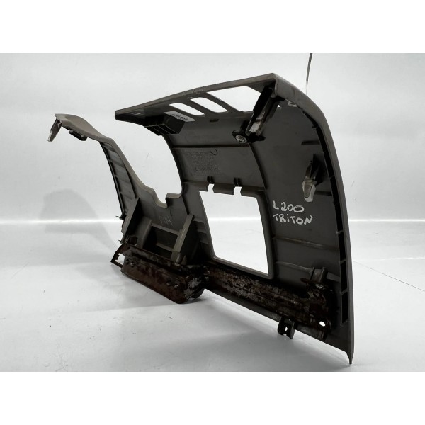 Acabamento Painel Inferior  Mitsubishi Triton 2008 A 2016
