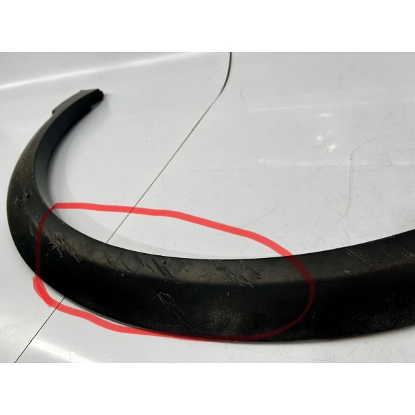 Moldura Caixa Roda Tras. Dir. Chevrolet Captiva 2008 A 2010