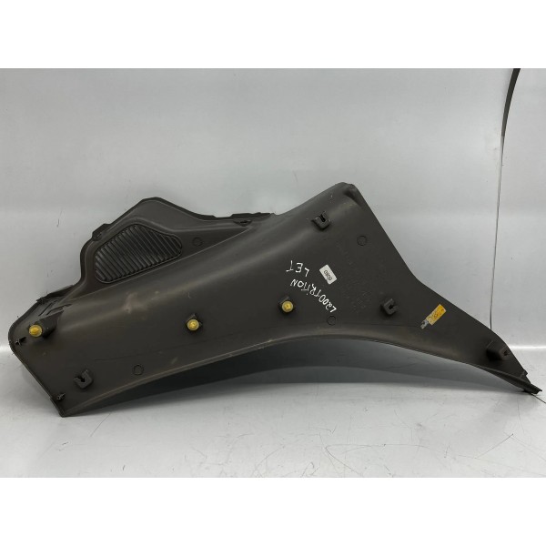 Moldura Coluna Traseira Esq. Mitsubishi Triton 2010 A 2015