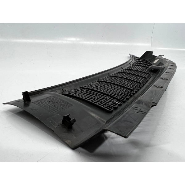 Grade Churrasqueira Dir. Volkswagen Saveiro  2009 A 2015