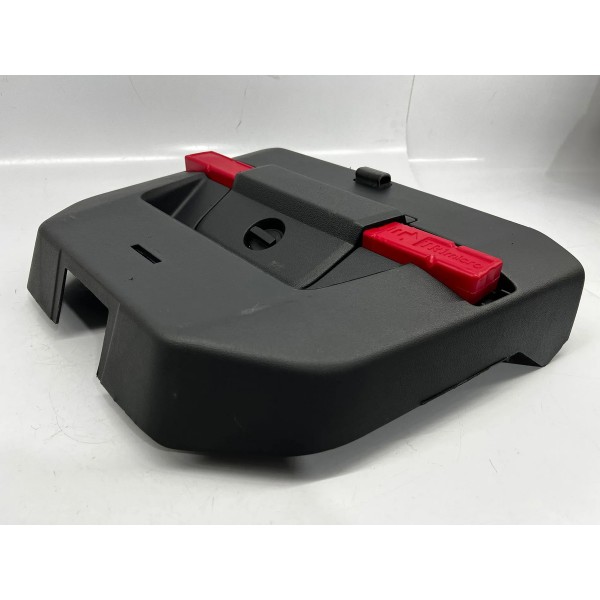 Acabamento Tampa Porta Malas Triângulo Polo Track 2023/2024