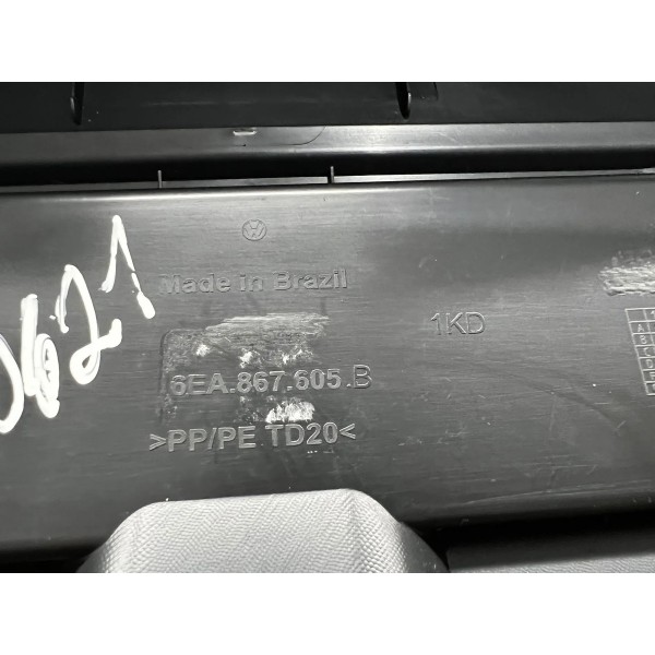 Acabamento Tampa Porta Malas Triângulo Polo Track 2023/2024