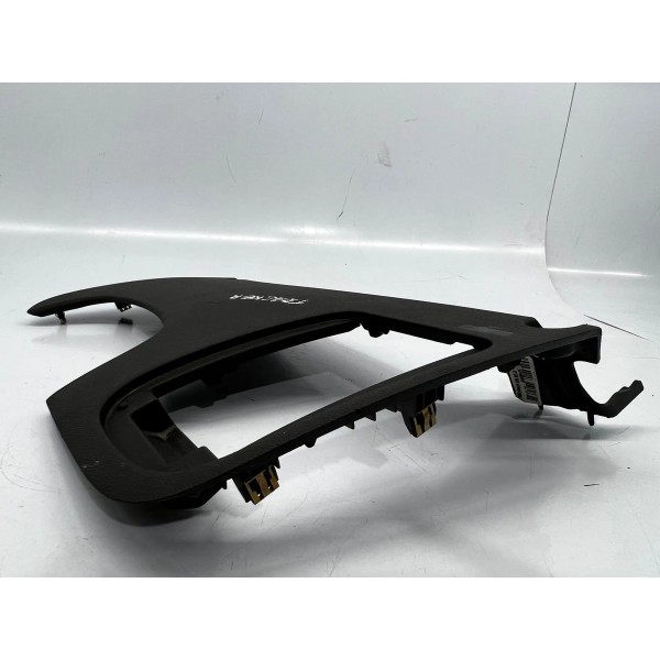 Acabamenrto Inferior Painel Tracker Premier 2017 2018 2019