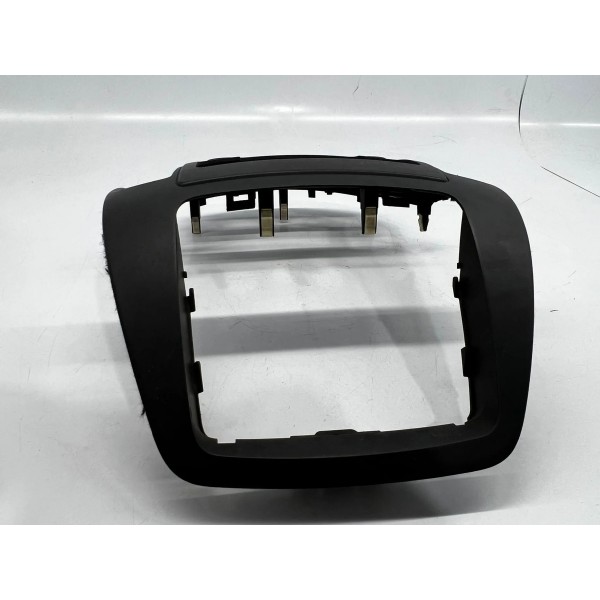 Moldura Central Painel Hyundai I30 2010 A 2012 Preto
