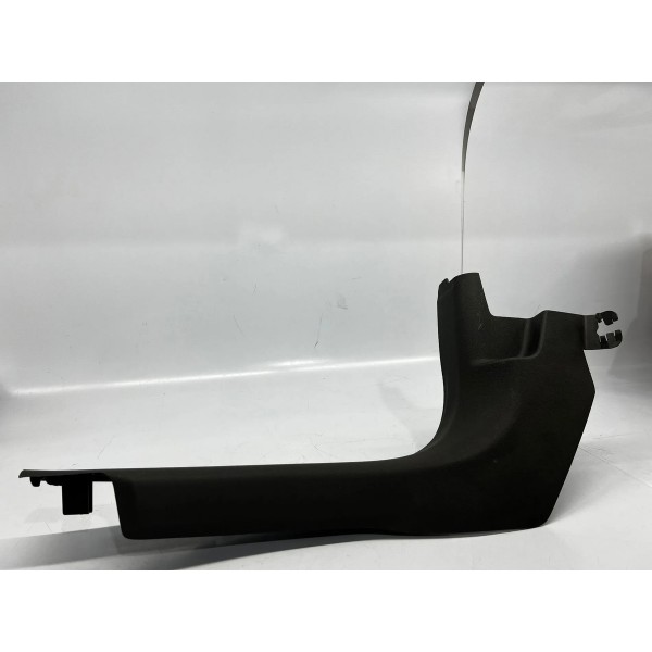 Soleira Porta Dianteira Esquerda Chevrolet Tracker 2017